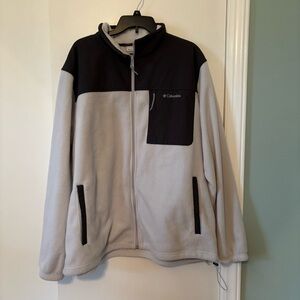 Columbia Two-Tone Fleece Jacket in dark and light gray